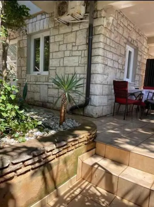 Belview - Beachfront Apartments Pula 0*,