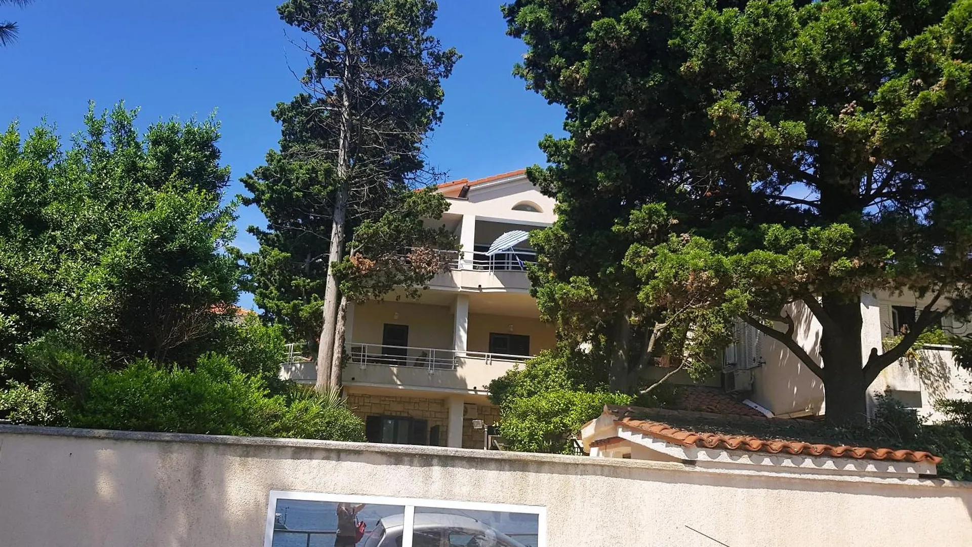 Belview - Beachfront Apartments Pula 0*,  Kroatien