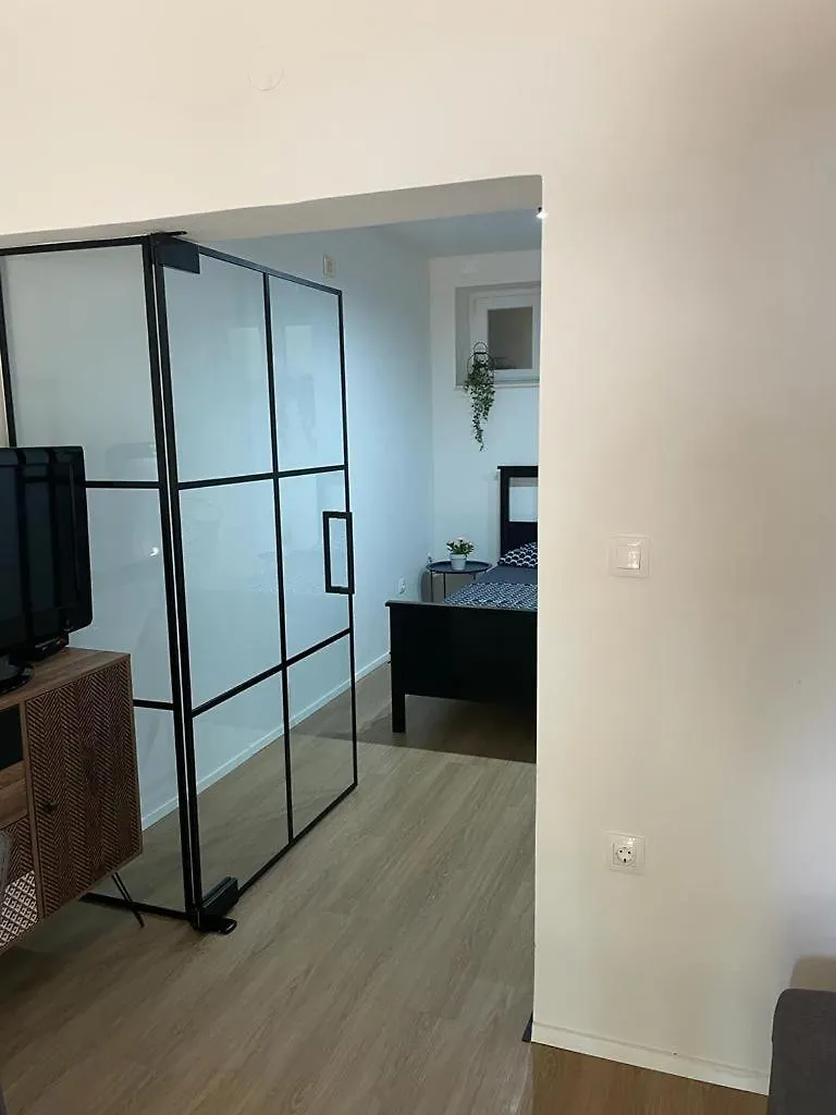 Belview - Beachfront Apartments Pula